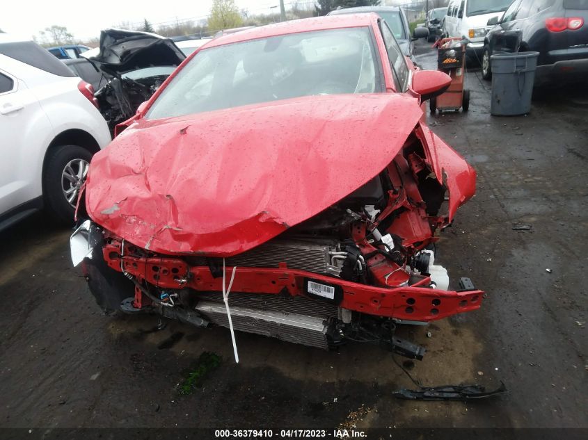 2018 CHEVROLET CRUZE LT - 1G1BE5SM4J7205510