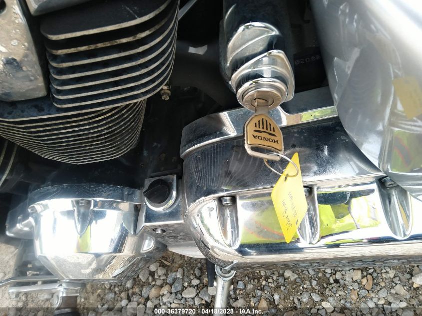 2006 HONDA VTX1800 F2 1HFSC46E36A401027