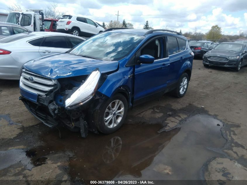 VIN 1FMCU9GD7JUB45413 2018 FORD ESCAPE SE