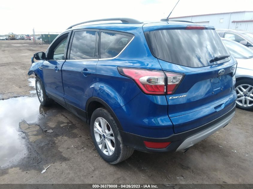 VIN 1FMCU9GD7JUB45413 2018 FORD ESCAPE SE