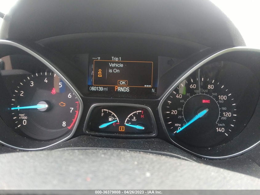 VIN 1FMCU9GD7JUB45413 2018 FORD ESCAPE SE