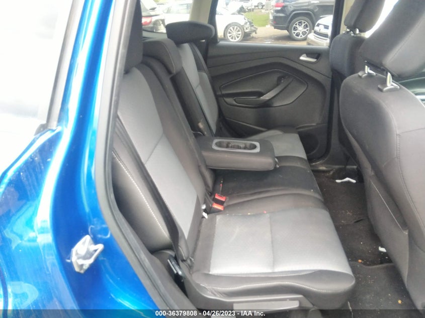 VIN 1FMCU9GD7JUB45413 2018 FORD ESCAPE SE