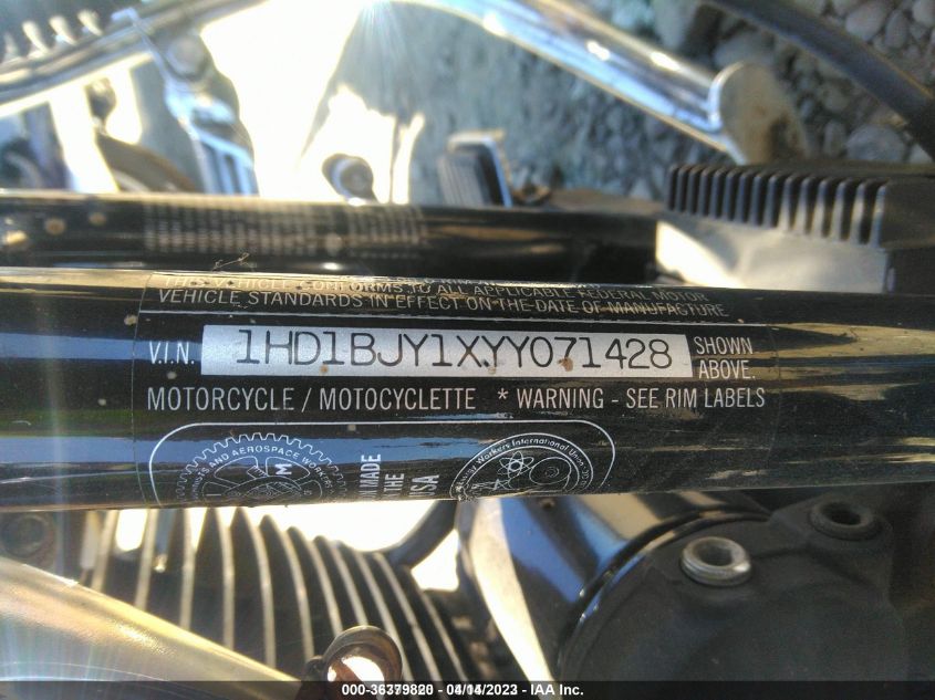 2000 HARLEY-DAVIDSON FLSTC 1HD1BJY1XYY071428