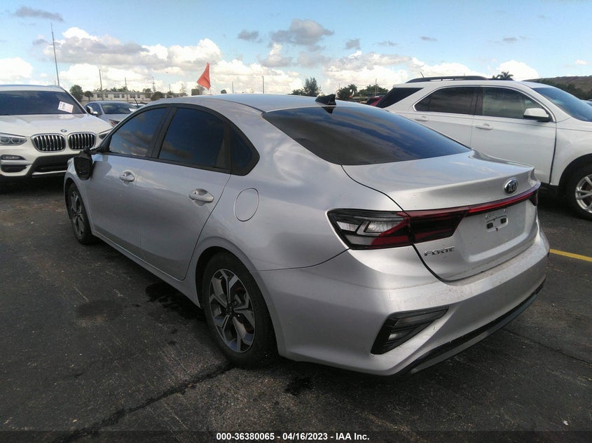 VIN 3KPF24AD1LE185667 2020 KIA FORTE LXS