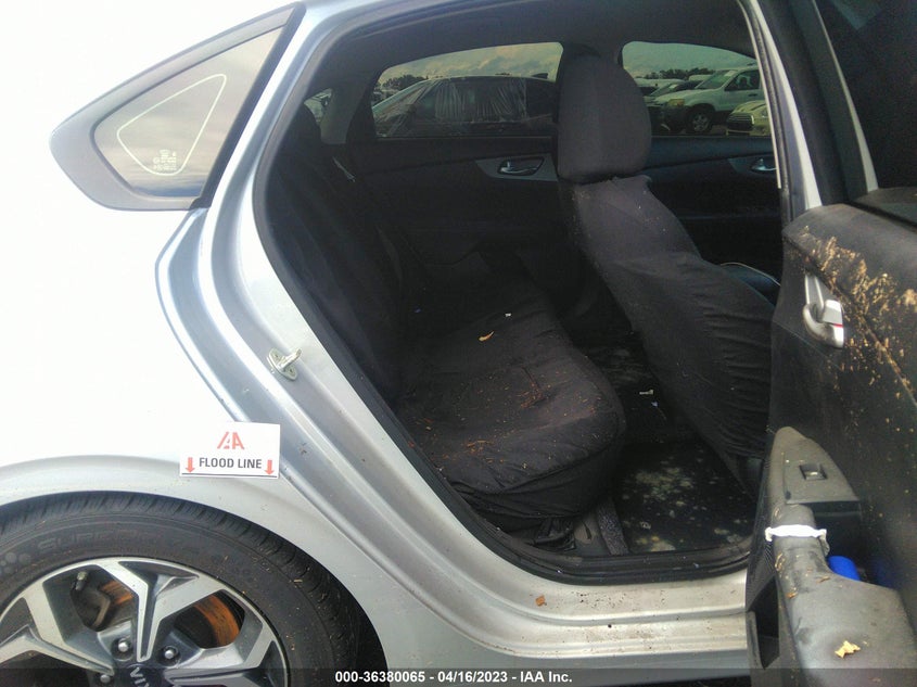 VIN 3KPF24AD1LE185667 2020 KIA FORTE LXS