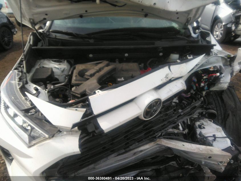 2019 TOYOTA RAV4 XLE - JTMW1RFV0KD003958