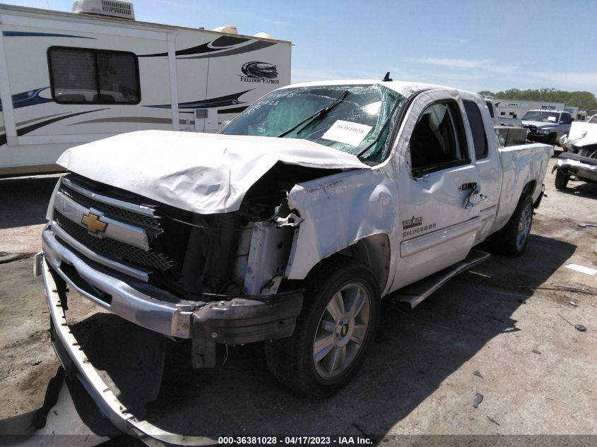 2013 CHEVROLET SILVERADO 1500 LT - 1GCRCSE02DZ348600