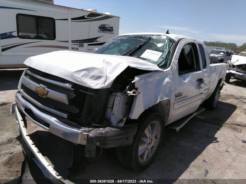 2013 CHEVROLET SILVERADO 1500 LT - 1GCRCSE02DZ348600