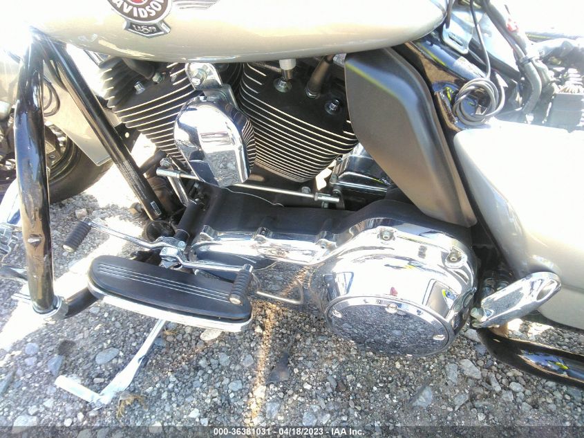 2012 HARLEY-DAVIDSON FLHP POLICE ROAD KING - 1HD1FHM16CB670177
