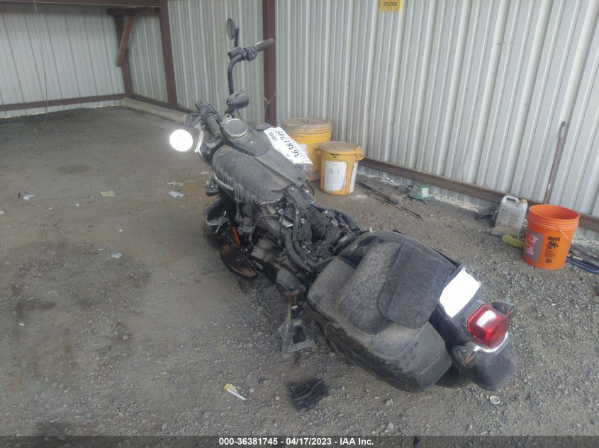 2019 HARLEY-DAVIDSON FLHCS 1HD1YBK21KB052038