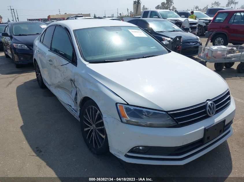 2016 VOLKSWAGEN JETTA SEDAN 1.8T SPORT - 3VWD17AJ2GM277154