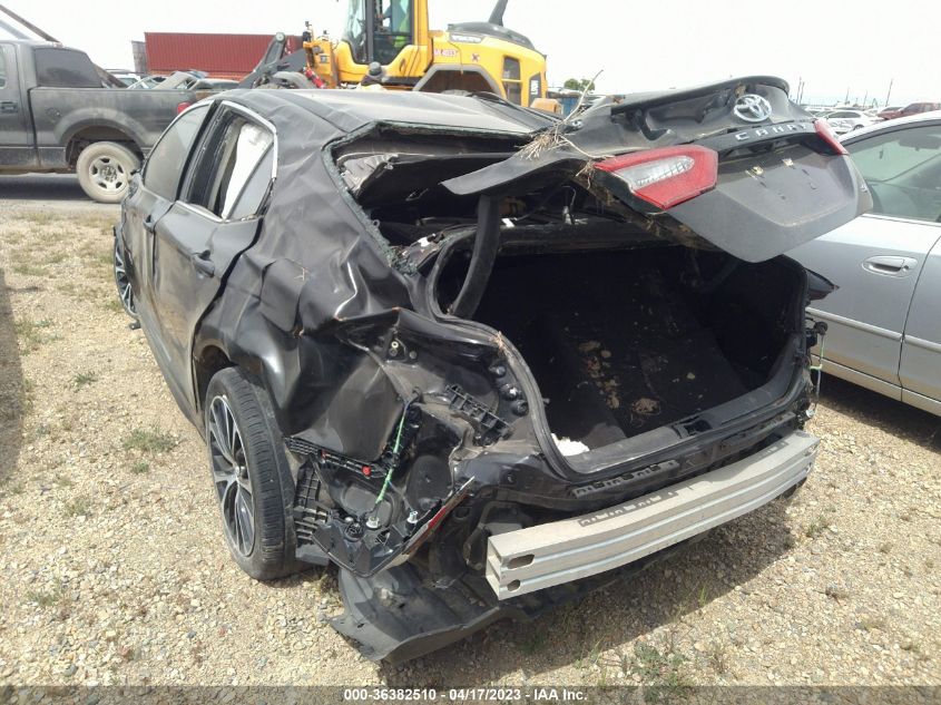 2018 TOYOTA CAMRY SE - 4T1B11HK0JU644637