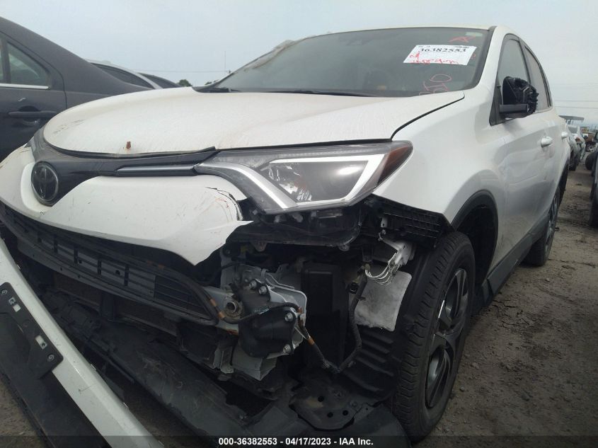 2018 TOYOTA RAV4 LE - 2T3ZFREV1JW517903