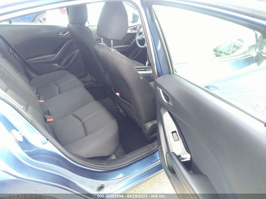 2018 MAZDA MAZDA3 4-DOOR SPORT 3MZBN1U71JM264573