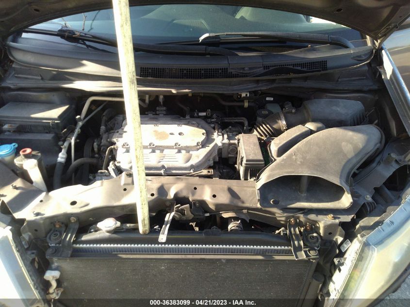2015 HONDA ODYSSEY EX-L - 5FNRL5H67FB128654