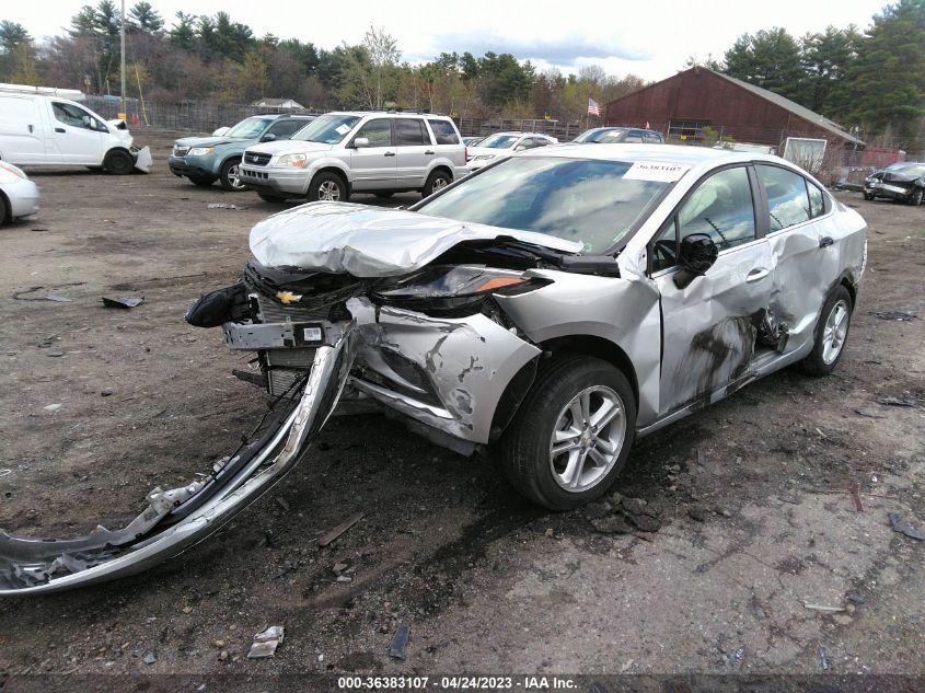2018 CHEVROLET CRUZE LT - 1G1BE5SM9J7244898