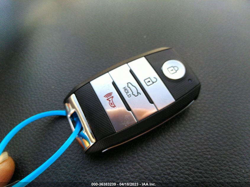 VIN 3KPA24AD2PE526218 2023 KIA RIO S