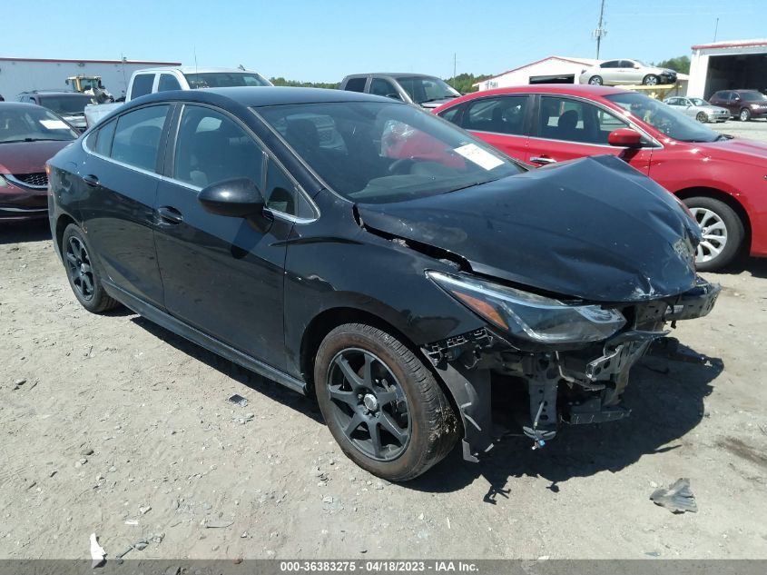 2018 CHEVROLET CRUZE LT - 1G1BE5SM6J7246141