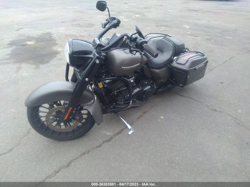 2018 HARLEY-DAVIDSON FLHRXS 1HD1KVC18JB614914