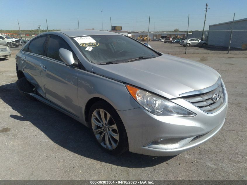 2013 HYUNDAI SONATA SE - 5NPEC4AC1DH710885