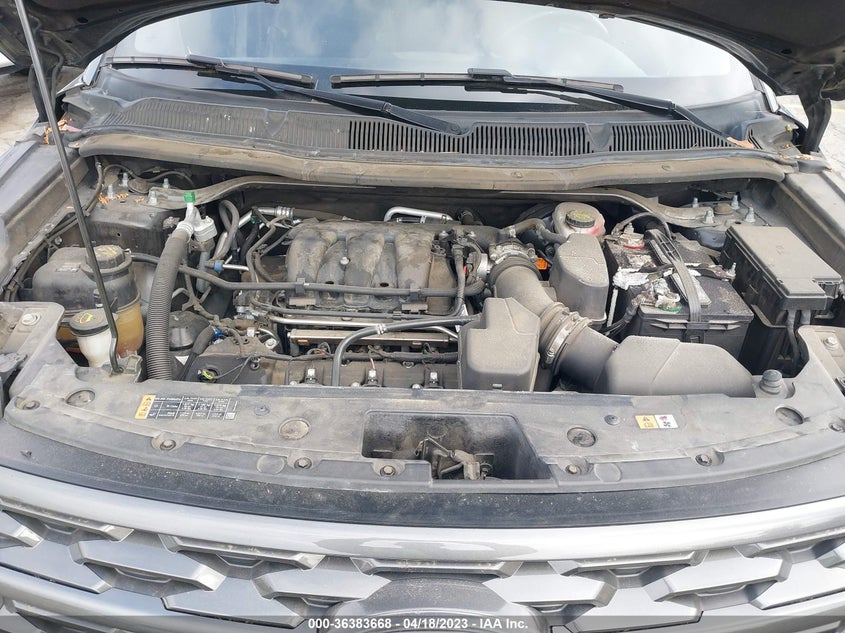 VIN 1FM5K7D82JGB09234 2018 FORD EXPLORER XLT