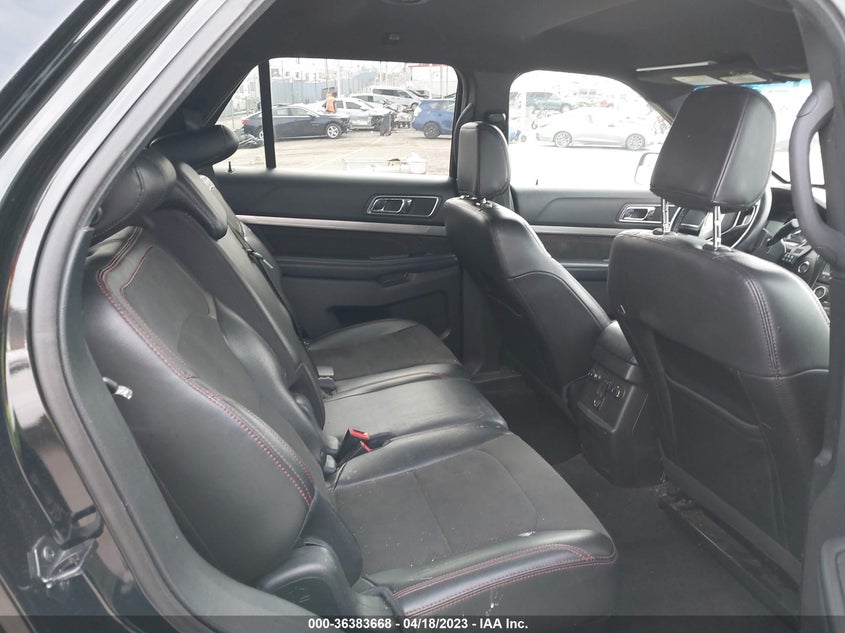 VIN 1FM5K7D82JGB09234 2018 FORD EXPLORER XLT