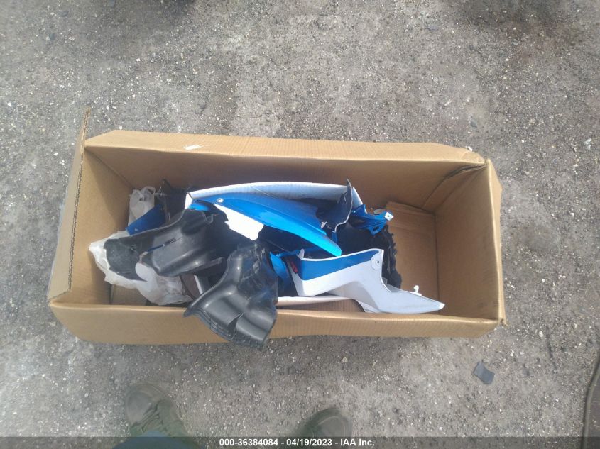 2013 SUZUKI GSX-R600 - JS1GN7FAXD2102659