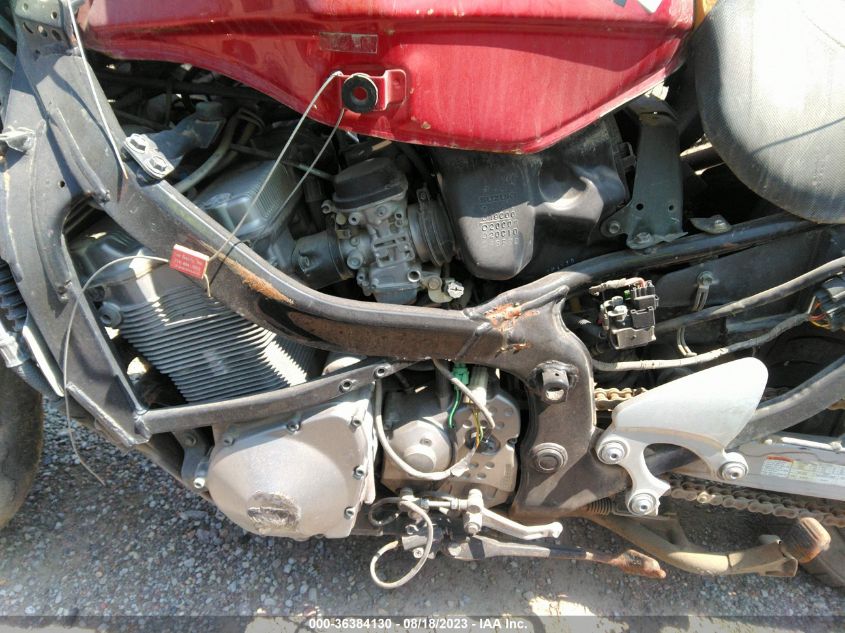 2002 SUZUKI GSX750 F - JS1GR7GA022101004