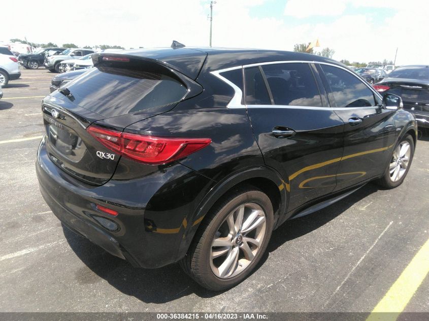 2017 INFINITI QX30 LUXURY SJKCH5CPXHA037376