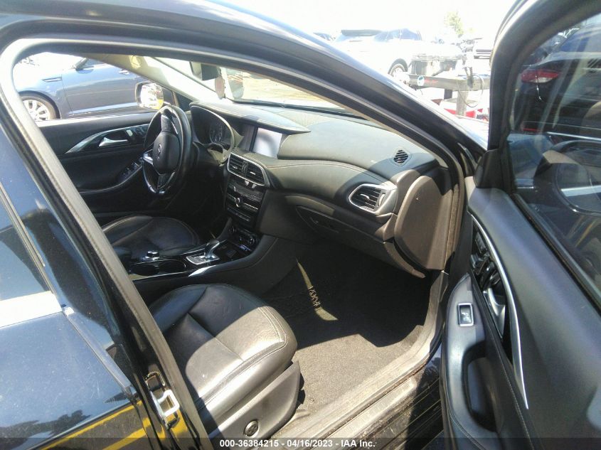 2017 INFINITI QX30 LUXURY SJKCH5CPXHA037376