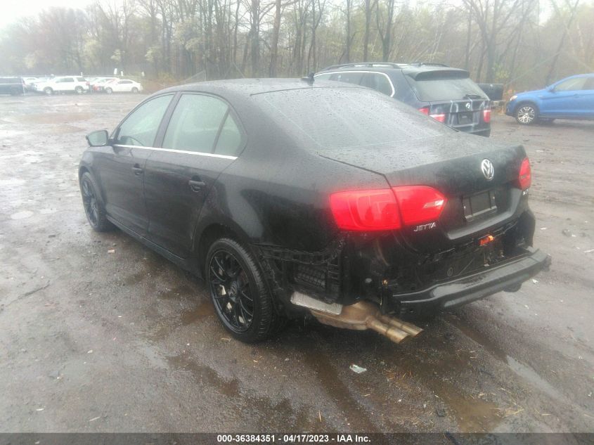 2013 VOLKSWAGEN JETTA SEDAN SEL - 3VWLP7AJ8DM386000