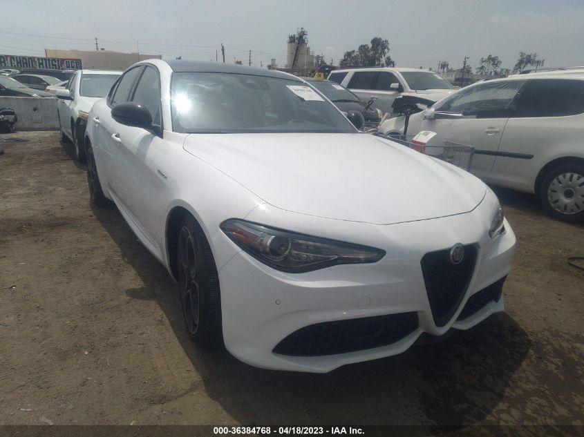 2022 ALFA ROMEO GIULIA VELOCE - ZARFAMBN5N7663950