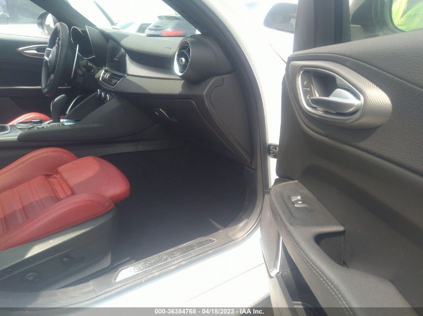 2022 ALFA ROMEO GIULIA VELOCE - ZARFAMBN5N7663950