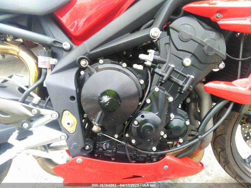 2011 TRIUMPH MOTORCYCLE STREET TRIPLE 675 SMTD01NEXBT464492