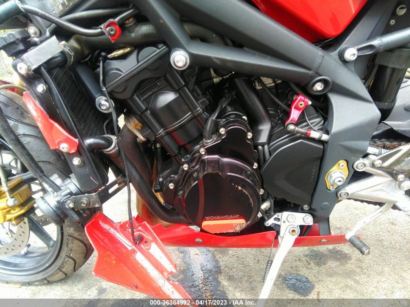 2011 TRIUMPH MOTORCYCLE STREET TRIPLE 675 SMTD01NEXBT464492