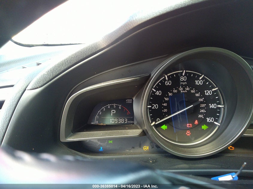 VIN 3MZBN1L37JM225372 2018 MAZDA MAZDA3 5-DOOR