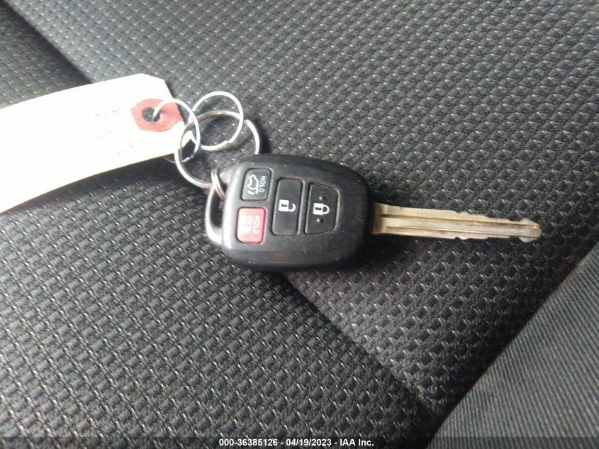 2016 TOYOTA RAV4 XLE - JTMRFREVXGJ086355