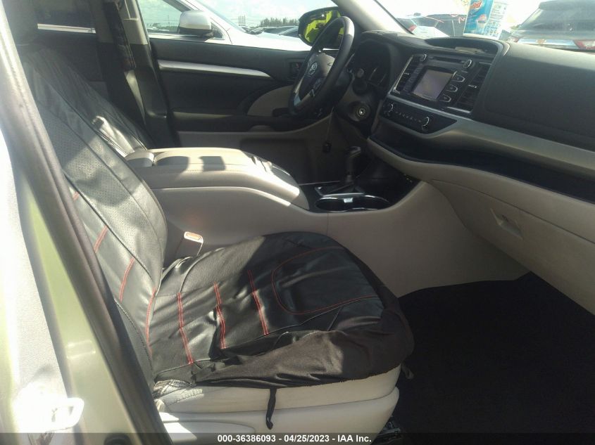 2019 TOYOTA HIGHLANDER LE - 5TDZARFH8KS055429