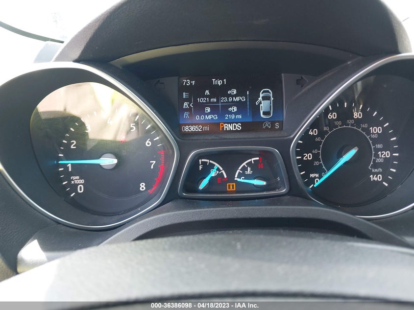 VIN 1FMCU9GD8JUB15286 2018 FORD ESCAPE SE