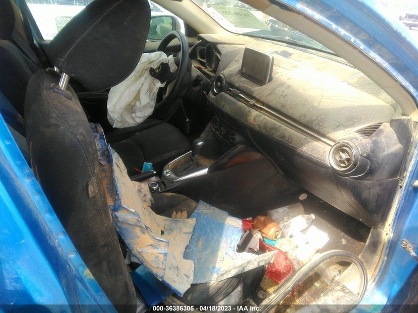 VIN 3MYDLBYV0HY196304 2017 TOYOTA YARIS IA