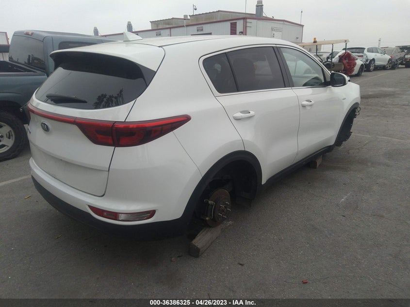 VIN KNDPMCAC1H7300209 2017 KIA SPORTAGE LX