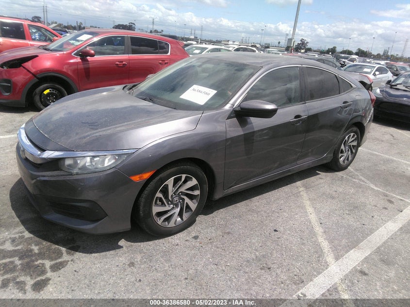 VIN 2HGFC2F7XJH516396 2018 HONDA CIVIC SEDAN EX
