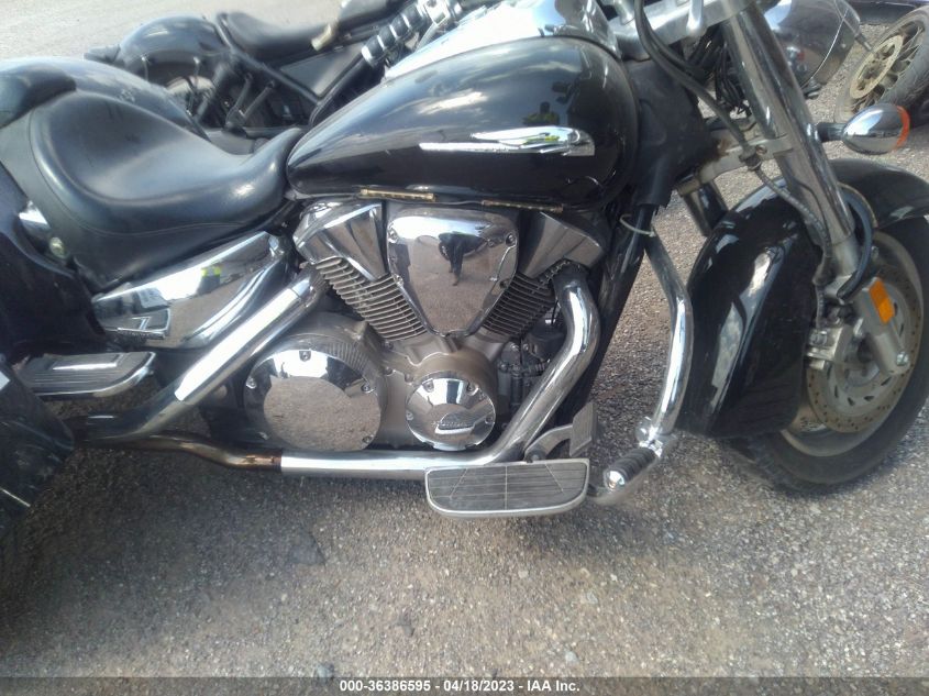 2007 HONDA VTX1300 R 1HFSC52617A408323