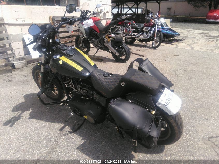 2017 HARLEY-DAVIDSON FXDLS 1HD1GS814HC315675