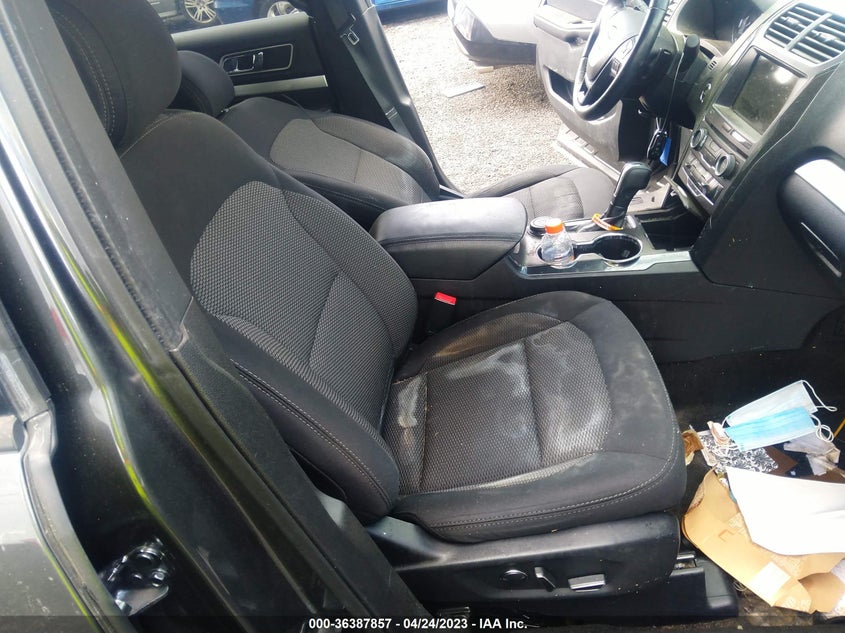 VIN 1FM5K8D87HGC98639 2017 FORD EXPLORER XLT