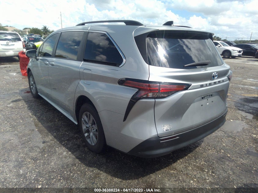 VIN 5TDBSKFC2MS003565 2021 TOYOTA SIENNA LE