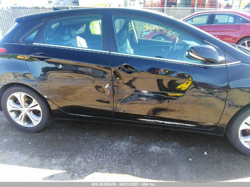 2013 HYUNDAI ELANTRA GT W/BLUE INT - KMHD35LE6DU048576