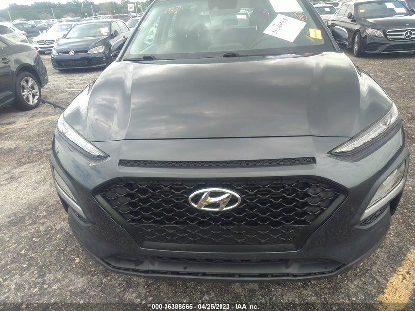 VIN KM8K12AA7LU523100 2020 HYUNDAI KONA SE