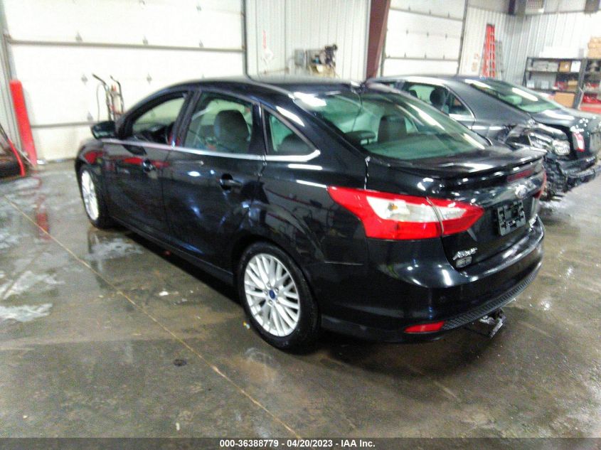 2014 FORD FOCUS TITANIUM - 1FADP3J26EL459365