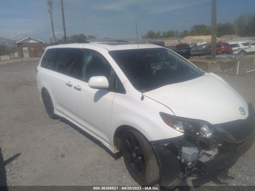 2013 TOYOTA SIENNA SE - 5TDXK3DC3DS402080
